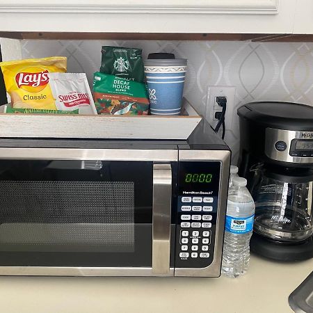 Contemporary 2-Bedroom Rental Unit إيغل باس المظهر الخارجي الصورة